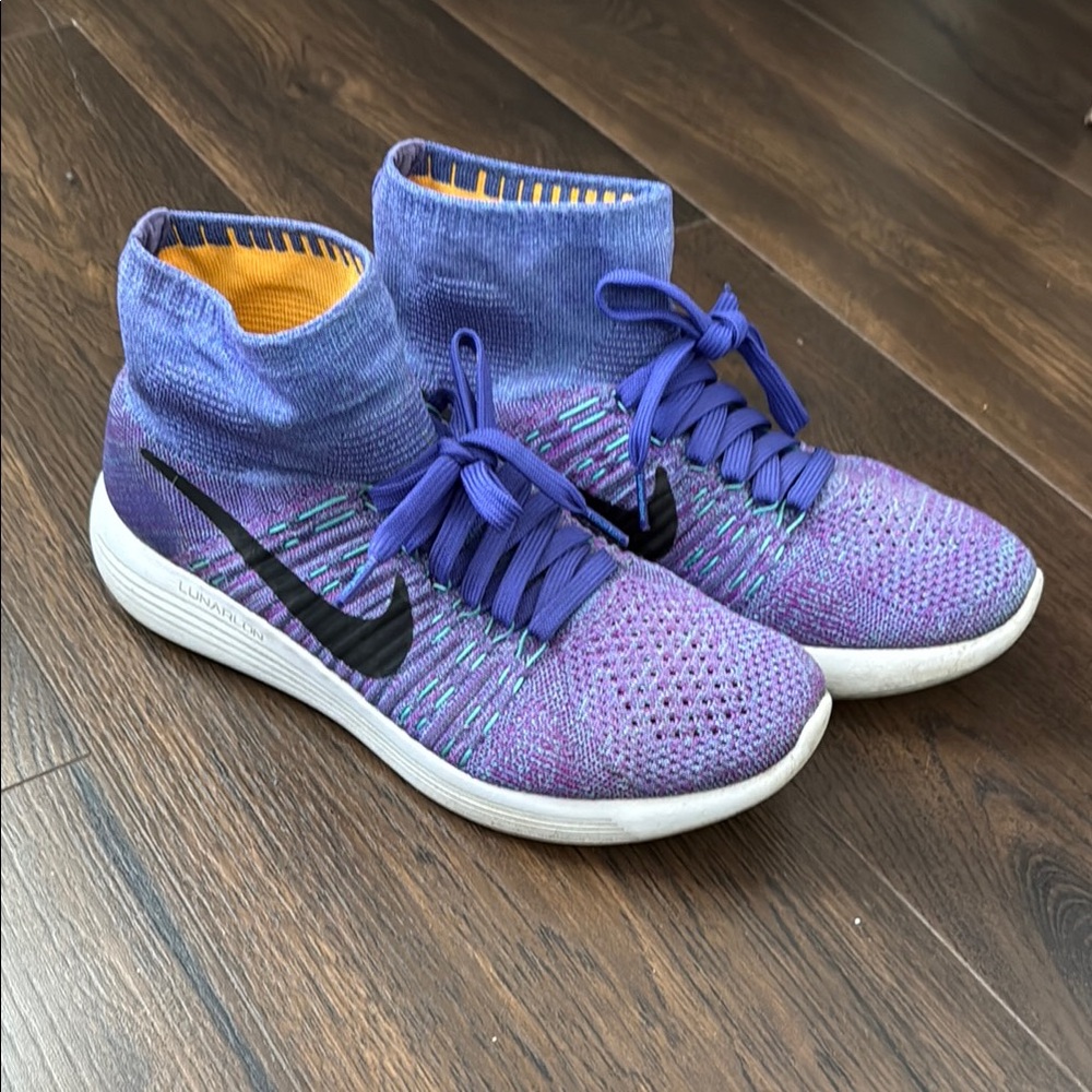 Nike Women's Lunaron Flyknit Running Shoes 8.5